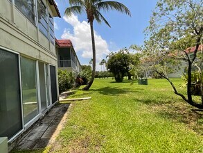 21 Abbey Ln in Delray Beach, FL - Building Photo - Building Photo