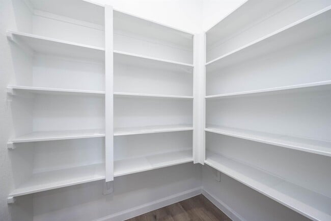 property at 453 Pace Bnd Ct