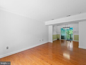 2459 Pyrenees Ct in Reston, VA - Building Photo - Building Photo