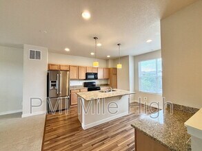 11220 Uptown Ave in Broomfield, CO - Building Photo - Building Photo
