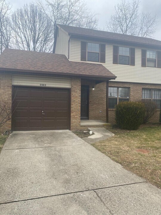 5982 Little Brook Way, Unit 5982 in Columbus, OH - Building Photo
