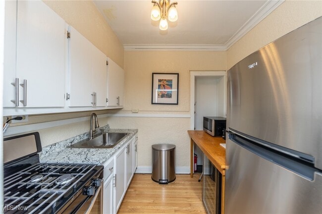 property at 2330 Euclid Heights Blvd