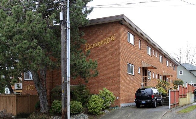 Densmore Apt in Seattle, WA - Building Photo - Building Photo