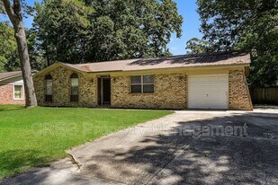 111 Finch St in Ladson, SC - Building Photo