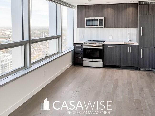 10310-5102 102 St NW in Edmonton, AB - Building Photo - Building Photo