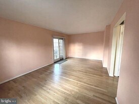 2455 N Stevens St in Alexandria, VA - Building Photo