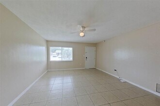 2441 Healy Dr in Orlando, FL - Building Photo - Building Photo