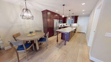 935 D Ave in Coronado, CA - Building Photo - Building Photo