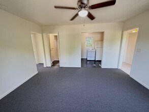 808 30th St, Unit 2 in West Palm Beach, FL - Foto de edificio - Building Photo