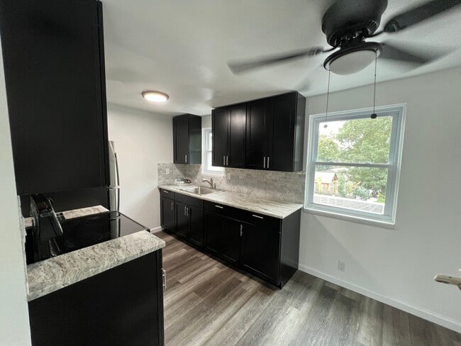 18 Waltess Rd, Unit 2 bedroom apartment