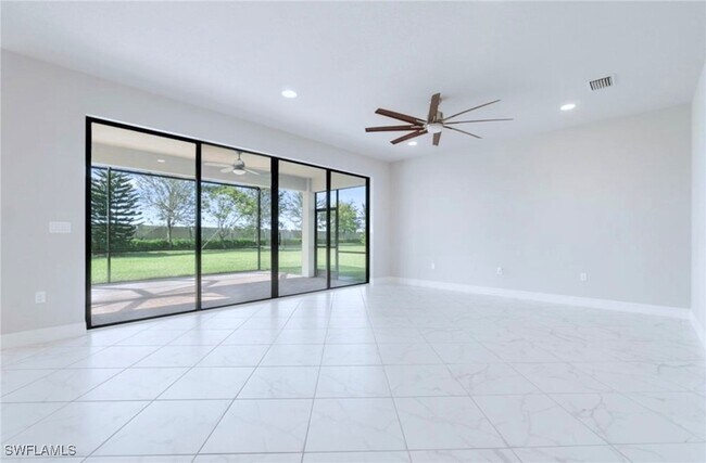 property at 4171 Crescent Ct