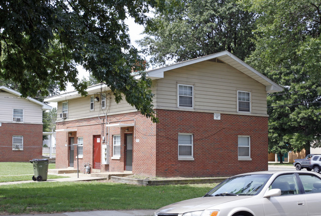 Mosby court in Richmond, VA - Building Photo - Building Photo