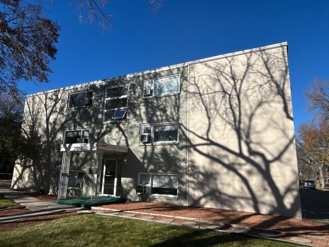 property at 3104-3104 Victoria Ave