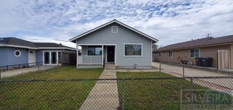 540 Tognazzini Ave in Guadalupe, CA - Building Photo