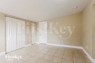 4030 NW 8th Terrace in Fort Lauderdale, FL - Building Photo - Building Photo