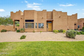 6540 E Redmont Dr in Mesa, AZ - Building Photo - Building Photo