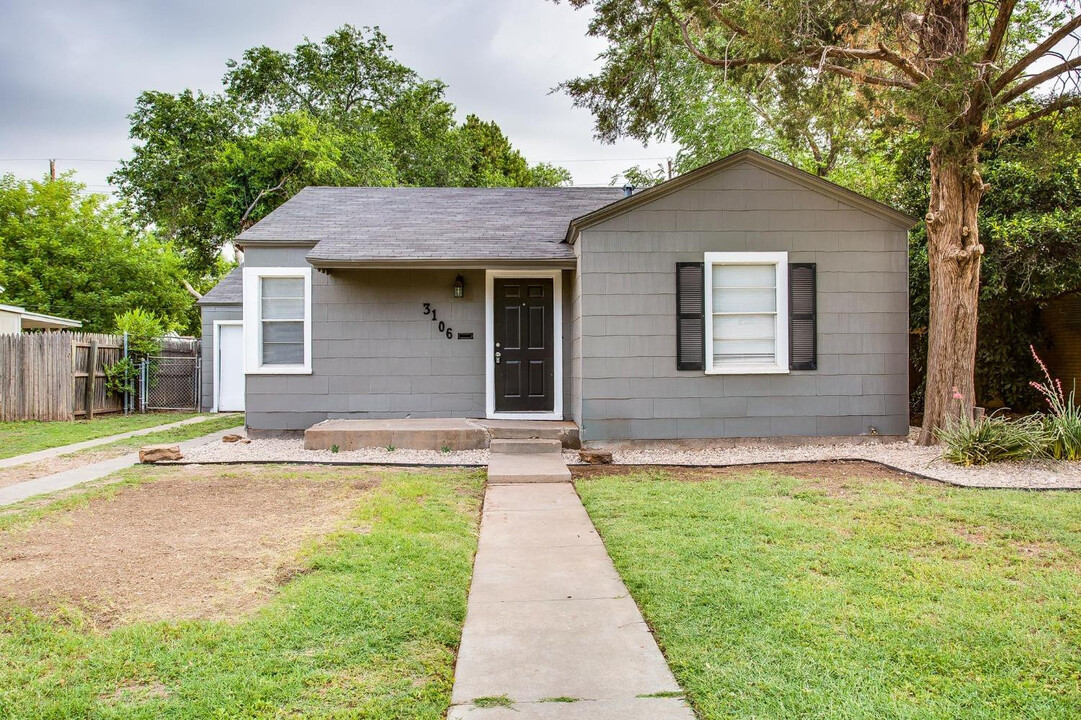 3106 29th St in Lubbock, TX - Building Photo