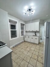 136 W 54th St, Unit 2 in Bayonne, NJ - Building Photo - Building Photo