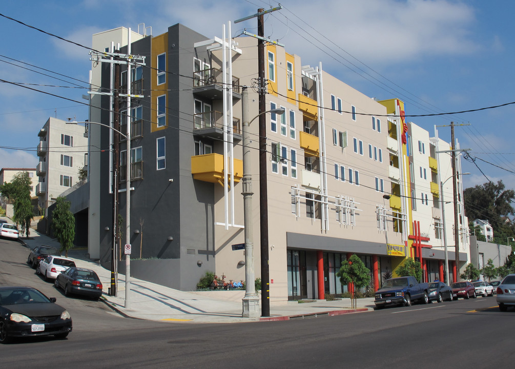 153 Glendale Blvd in Los Angeles, CA - Foto de edificio