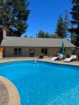 330 Braemoor Dr in Santa Cruz, CA - Building Photo