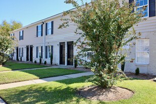 548 Madison St in Portsmouth, VA - Building Photo