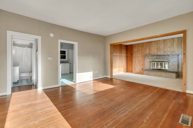 609 Frederick St in Steilacoom, WA - Building Photo - Building Photo