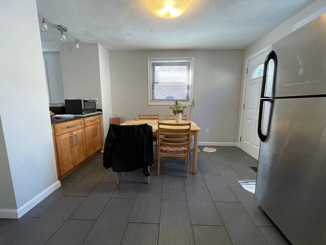 41 Ashford St, Unit 05L