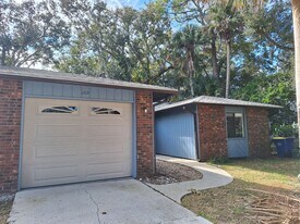 1204 Regent St in Edgewater, FL - Building Photo