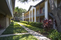 Peppertree in McAllen, TX - Foto de edificio - Building Photo