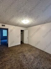 120 Navajo Rd in Clovis, NM - Building Photo - Building Photo