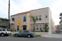 .. in Los Angeles, CA - Foto de edificio - Building Photo