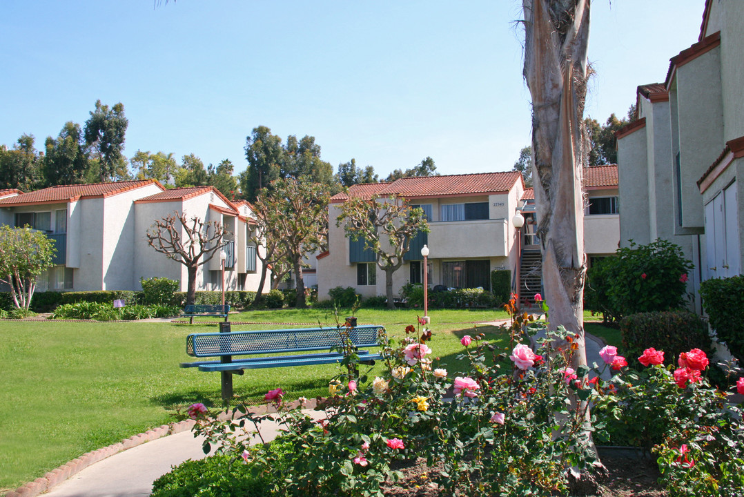 Bellogente Garden Apartments in Mission Viejo, CA - Foto de edificio