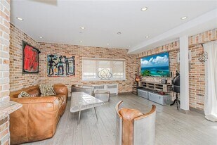 3567 Shore Pkwy in Brooklyn, NY - Building Photo