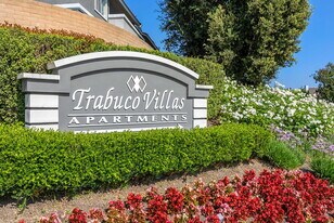 Trabuco Villas in Lake Forest, CA - Building Photo