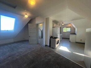 1318 High St in Bellingham, WA - Building Photo - Building Photo