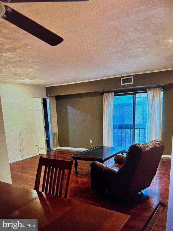 50301 Delaire Landing Rd in Philadelphia, PA - Building Photo - Building Photo