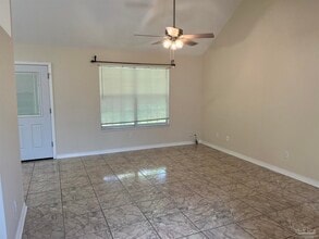 7820 Mellow Days Dr in Pensacola, FL - Building Photo - Building Photo