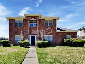 13143 Mills River St in Houston, TX - Building Photo