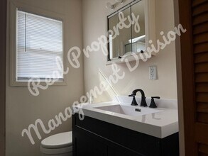 1122 W Centre St in Springfield, IL - Building Photo - Building Photo