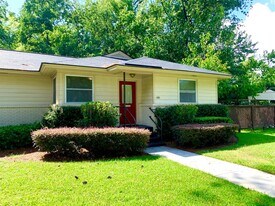 4805 Reynolds St in Savannah, GA - Building Photo