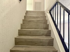 12715 Middlesbrough Ln in Houston, TX - Building Photo