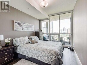 3985-3985 Grand Park Dr in Mississauga, ON - Building Photo - Building Photo