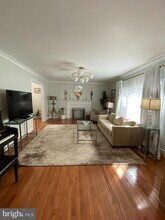 2107 Virginia Ave in McLean, VA - Building Photo - Building Photo