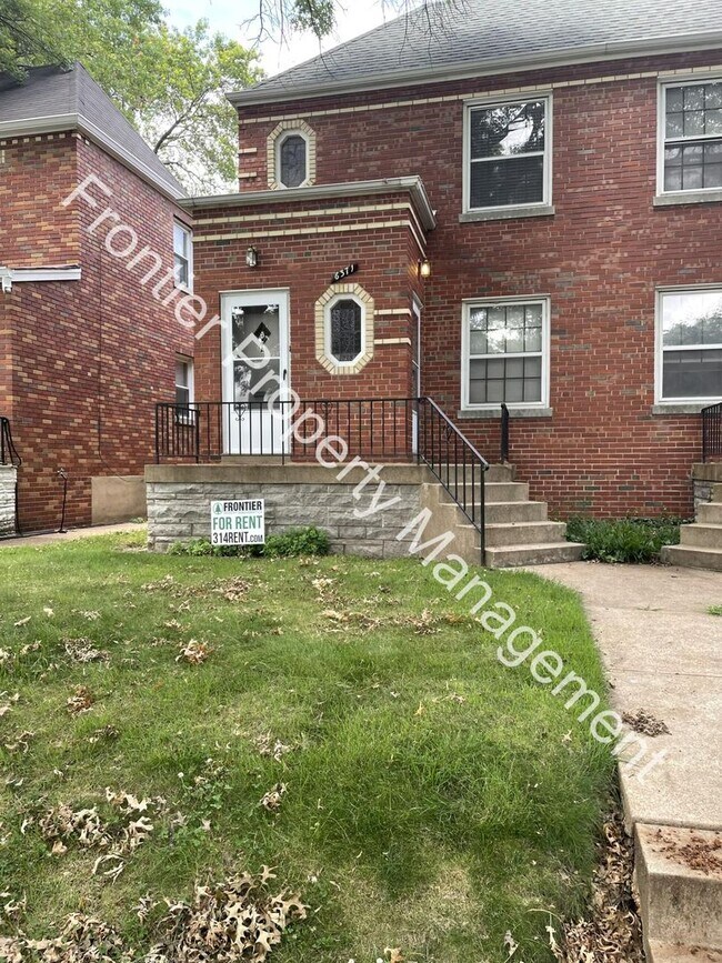 6371 Sutherland Ave in St. Louis, MO - Building Photo - Building Photo