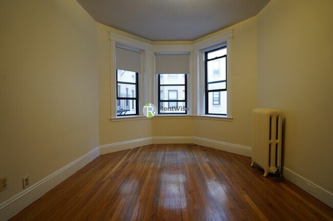 1152 Commonwealth Ave