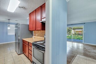 5908 Fairview Ave in Savannah, GA - Building Photo - Building Photo