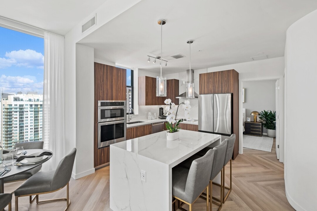 Veneto Las Olas in Fort Lauderdale, FL - Building Photo