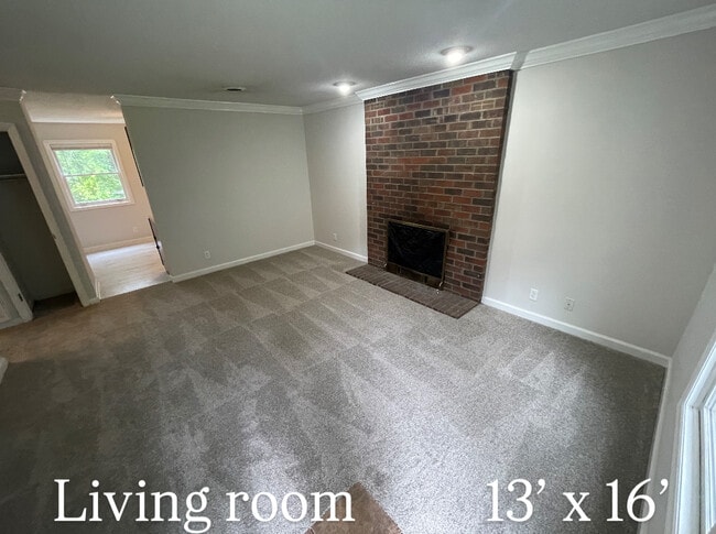 129 Arcadia Ln, Unit D in Oak Ridge, TN - Foto de edificio - Building Photo