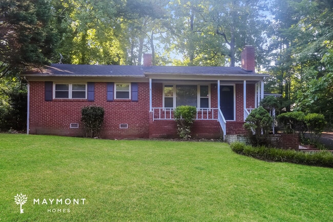 property at 2717 Dogwood Cir