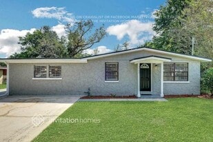6968 Delisle Dr in Jacksonville, FL - Building Photo